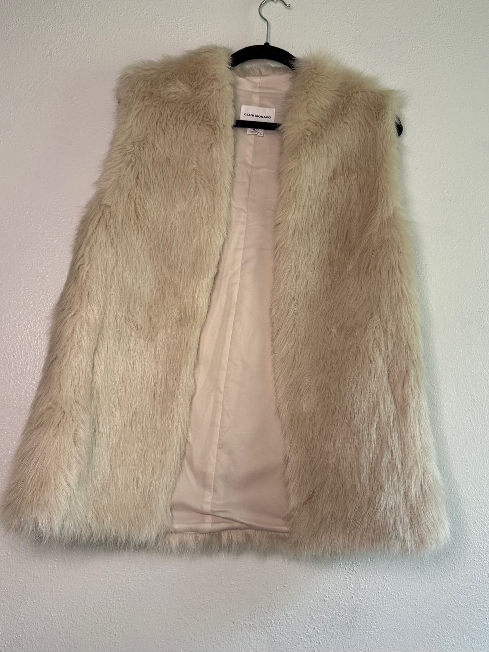 Club Monaco Light Beige Faux Fur Vest. Sz M. NWOT.